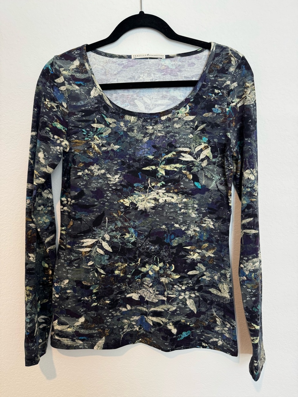 Peruvian Connection Floral Print Scoop Neck Long Sleeve Tee Top